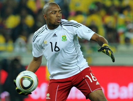 Did Kaizer Chiefs goal keeper Itumeleng Khune signed for Orlando Pirates?