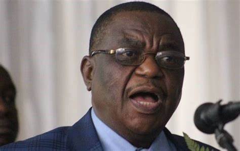 Constantino Chiwenga has ordered a stop in the referral of government ministers to foreign hospitals for medical treatment
