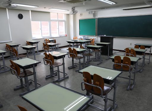 teacher poisoning children