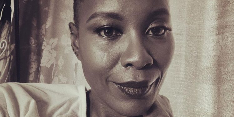 Bathabile Mashigo Biography, Age, Son, Husband, TV Roles, Wedding, Net Worth, Cars, Scandal!