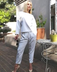 Natasha Sutherland Biography: Age, Husband, Divorce, TV Shows, Movies, Books, Net Worth, Scandal!