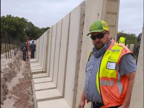 South Africa wall Mozambique border