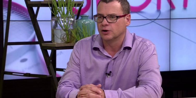 SuperSport presenter Neil Andrews undergoes triple bypass surgery