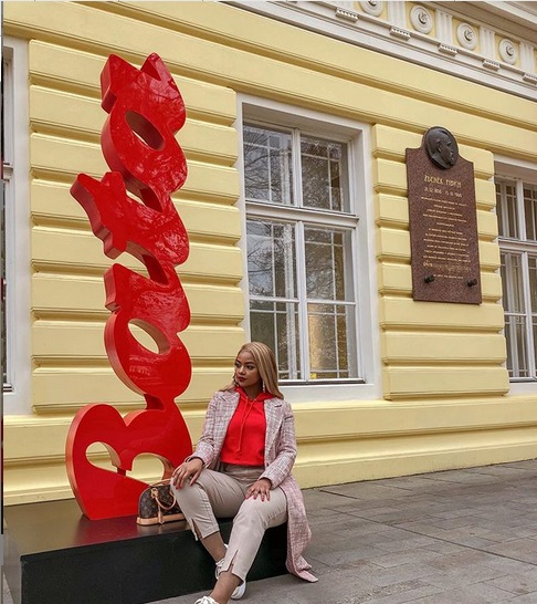 Mihlali Ndamase Biography, Age, Career, Boyfriend, Net worth, Cars