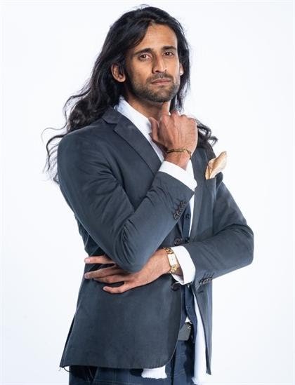 Qiniso Van Damme bachelor, Ten Naidu. The Bachelorette 