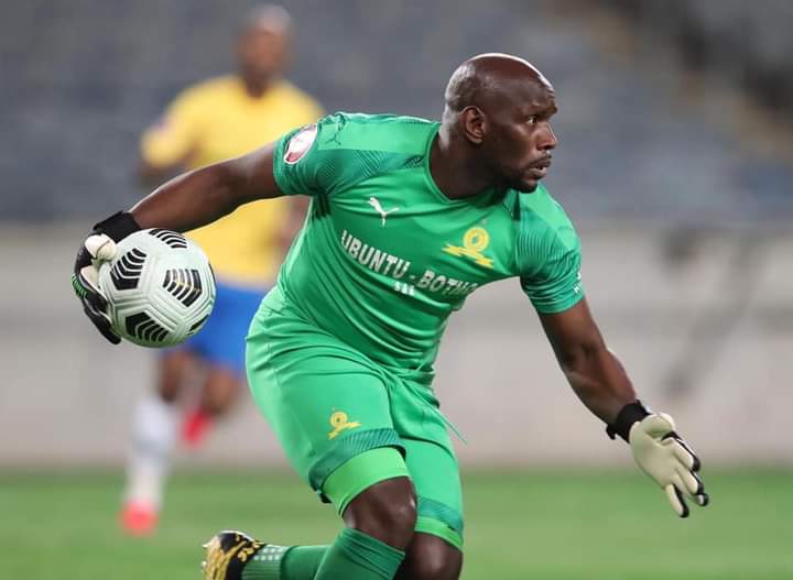 Kennedy Mweene Biography, Age, Sundowns, Pictures, Girlfriend, Net Worth