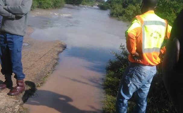 Gweru River Swallows up a double cab and 6 passengers