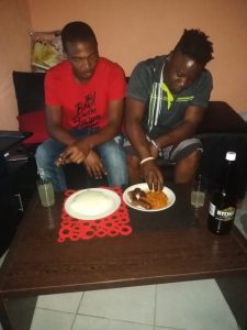 Husband catches wife and bestfriend with pants down. Takes selfies for evidence