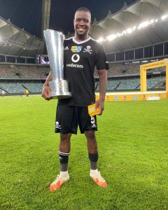 Ntsikelelo Nyauza Biography, Age, Clubs, Baby, Cars, Net Worth, Orlando Pirates