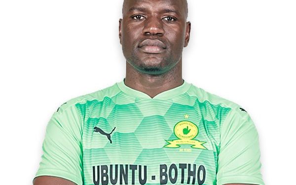 Denis Onyango Biography, Age, Sundowns, Pictures, Girlfriend, Net Worth