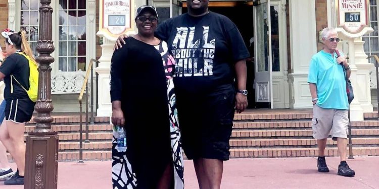 Sir Wicknell's mother dies