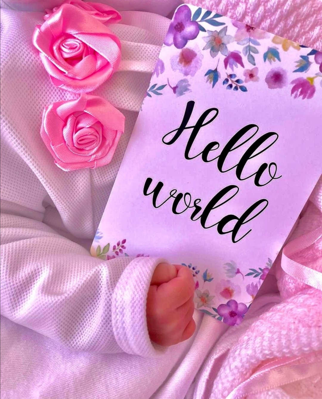  Theo Kgosinkwe and wife are proud parents to a baby girl!