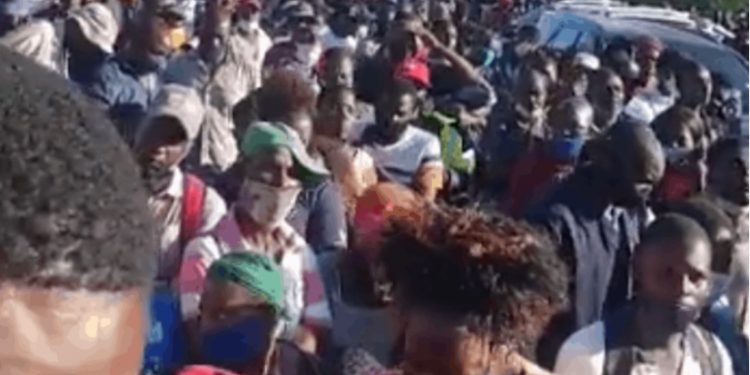 South Africans Demand The Closure Of Beitbridge Border Post With Immediate Effect