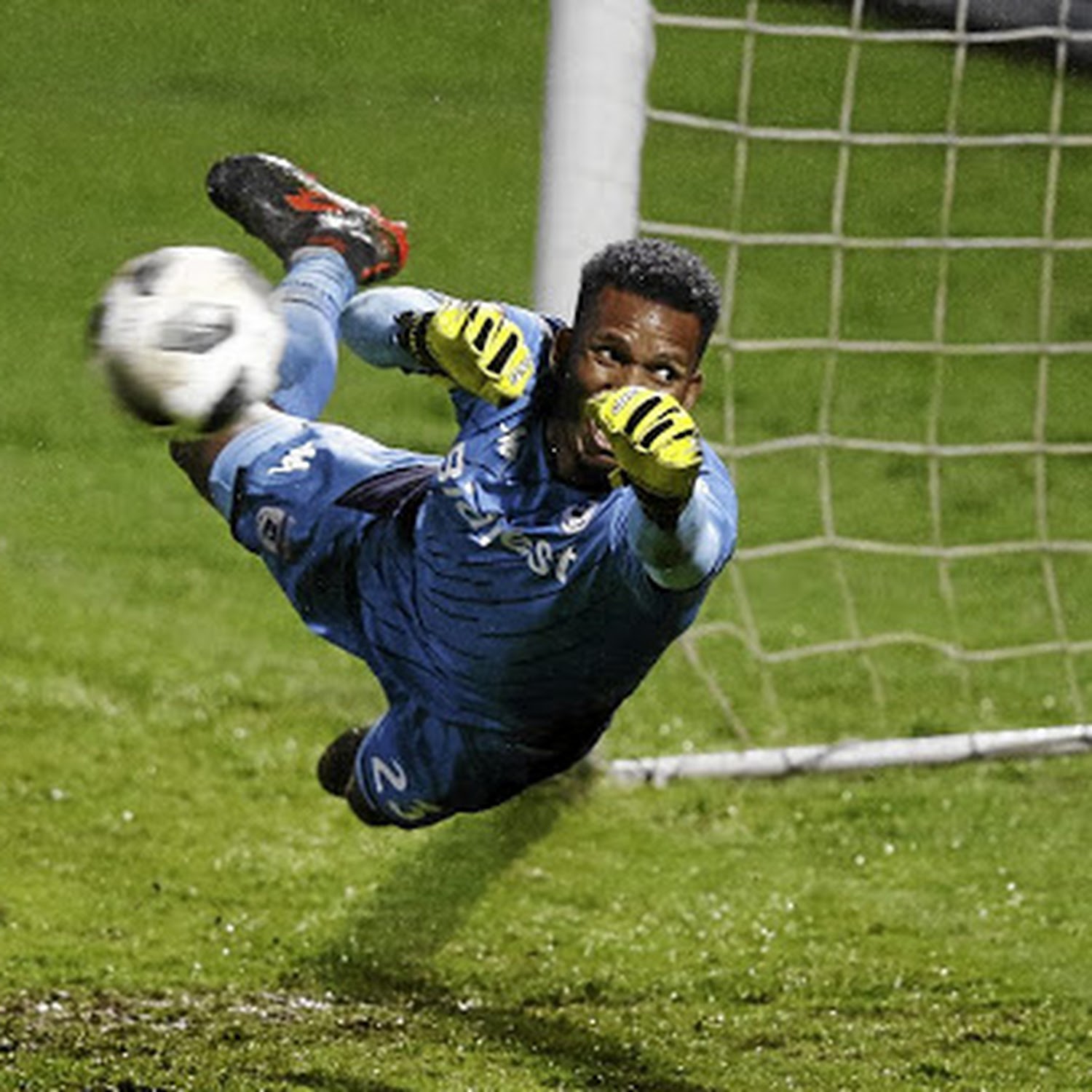 Ricardo Goss Biography, Age, Sundowns, Pictures, Girlfriend, Net Worth