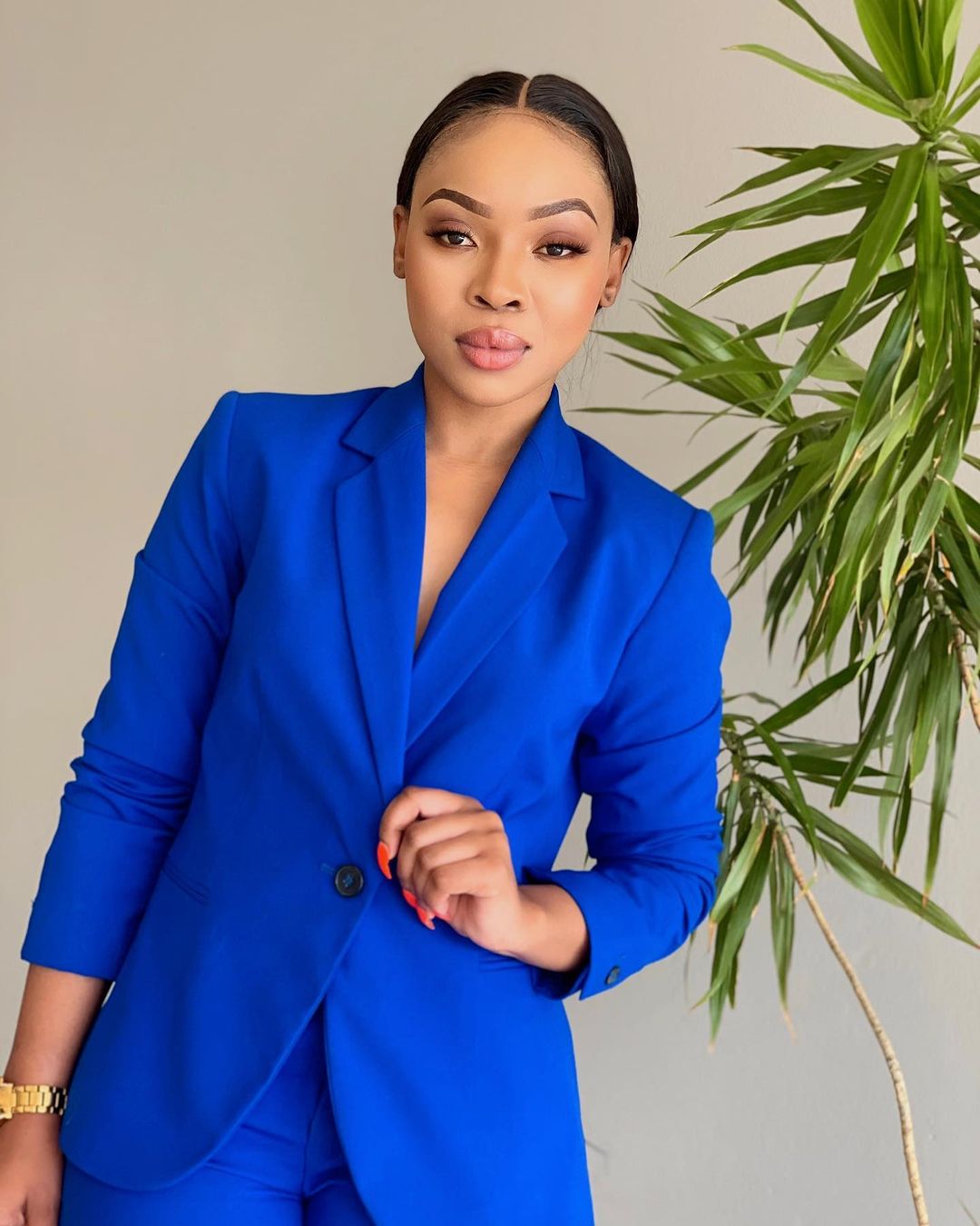 Pictures Is Nurse Shweni from Durban Gen related to Khanyi Mbau