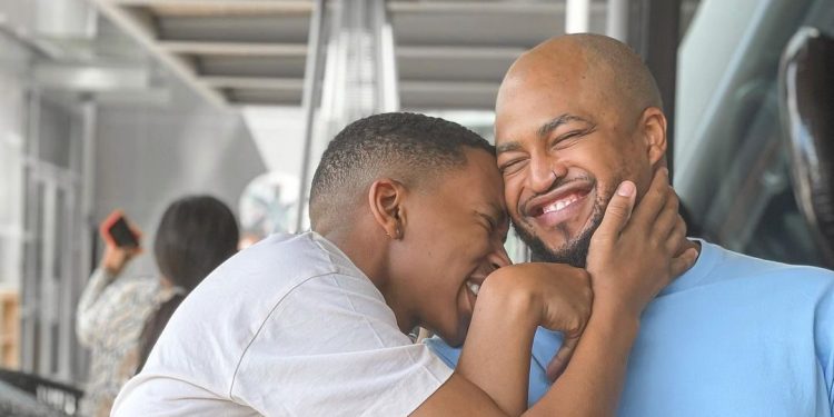 You love claiming other people's boyfriends. Is Lasizwe dating a married man