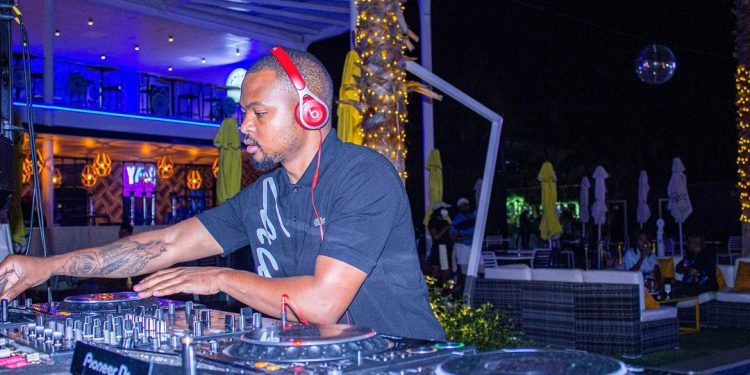 Josiah De Disciple Biography, Music, JazziDisciples, Girlfriend, Net Worth