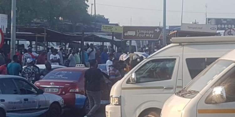 South African taxi drivers protesting to forcefully open the Zimbabwean boarder side