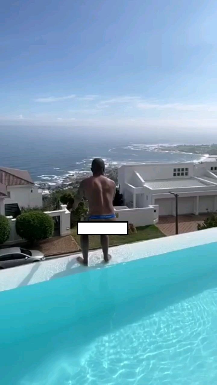 Video: Somizi exercises freedom on Freedom Day by showing off his buns