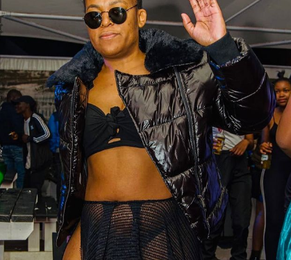 Video: Zodwa Lite parades the streets of Mzansi wearing only body paint