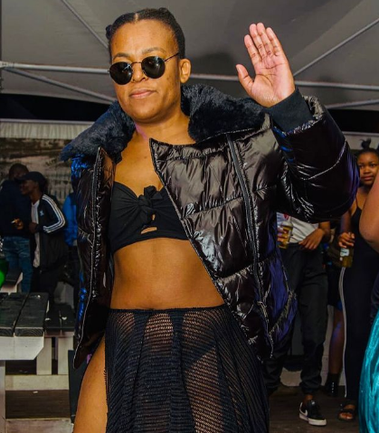 Another Zodwa Wabantu fan grabs her behind while she performs