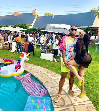 Da Les and baby mama Aurea Alexander show their affection with some steamy pictures