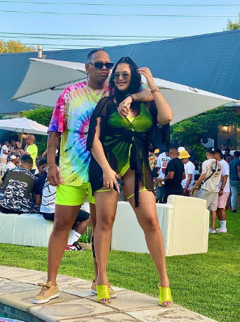 Da Les and baby mama Aurea Alexander show their affection with some steamy pictures