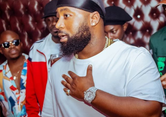 Video: Cappser Nyovest  nails TikTok dance challenge