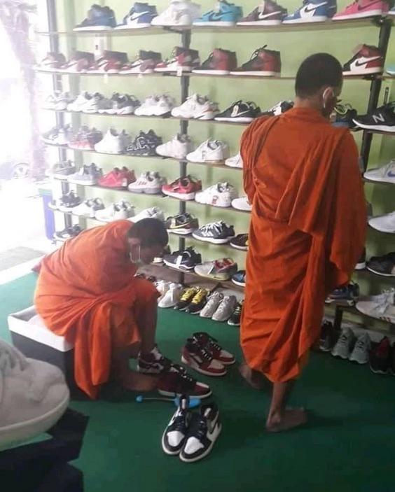 Pictures: Church lady trends after showing that drip is forever