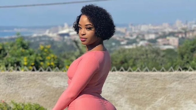 Video "Let me Be": Trending b00tylicious Cindy Makhathini twerks in a thong