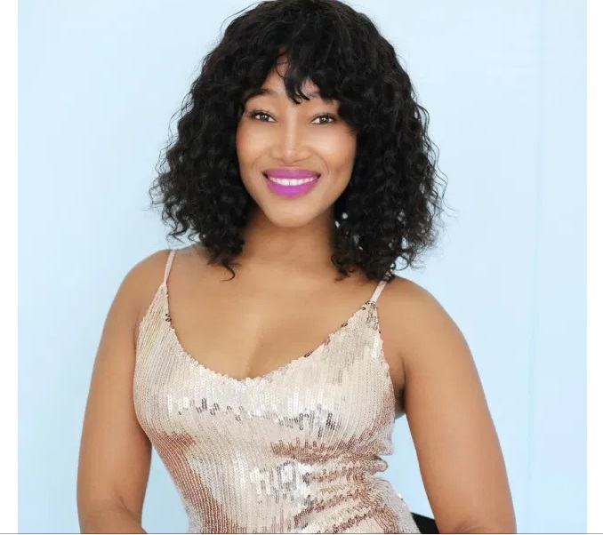 40-year-old Uzalo firebrand Zekhethelo shuts the internet with steamy pictures