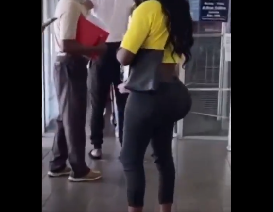 Video: Girl wearing fake foam buttocks gets roasted on social media