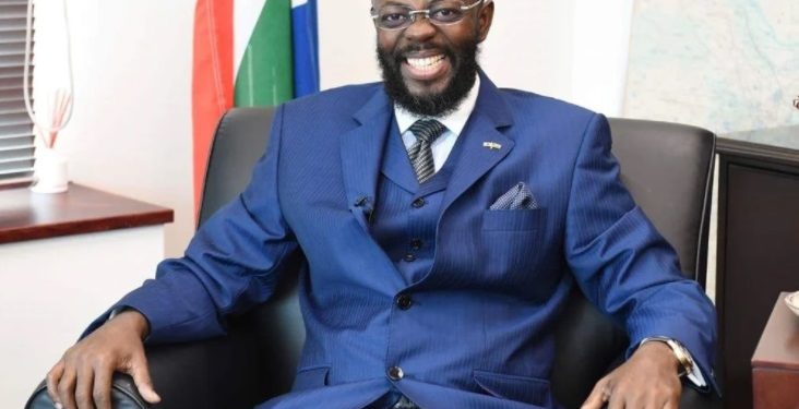 Residents queuing to buy bread from delivery trucks at exorbitant prices