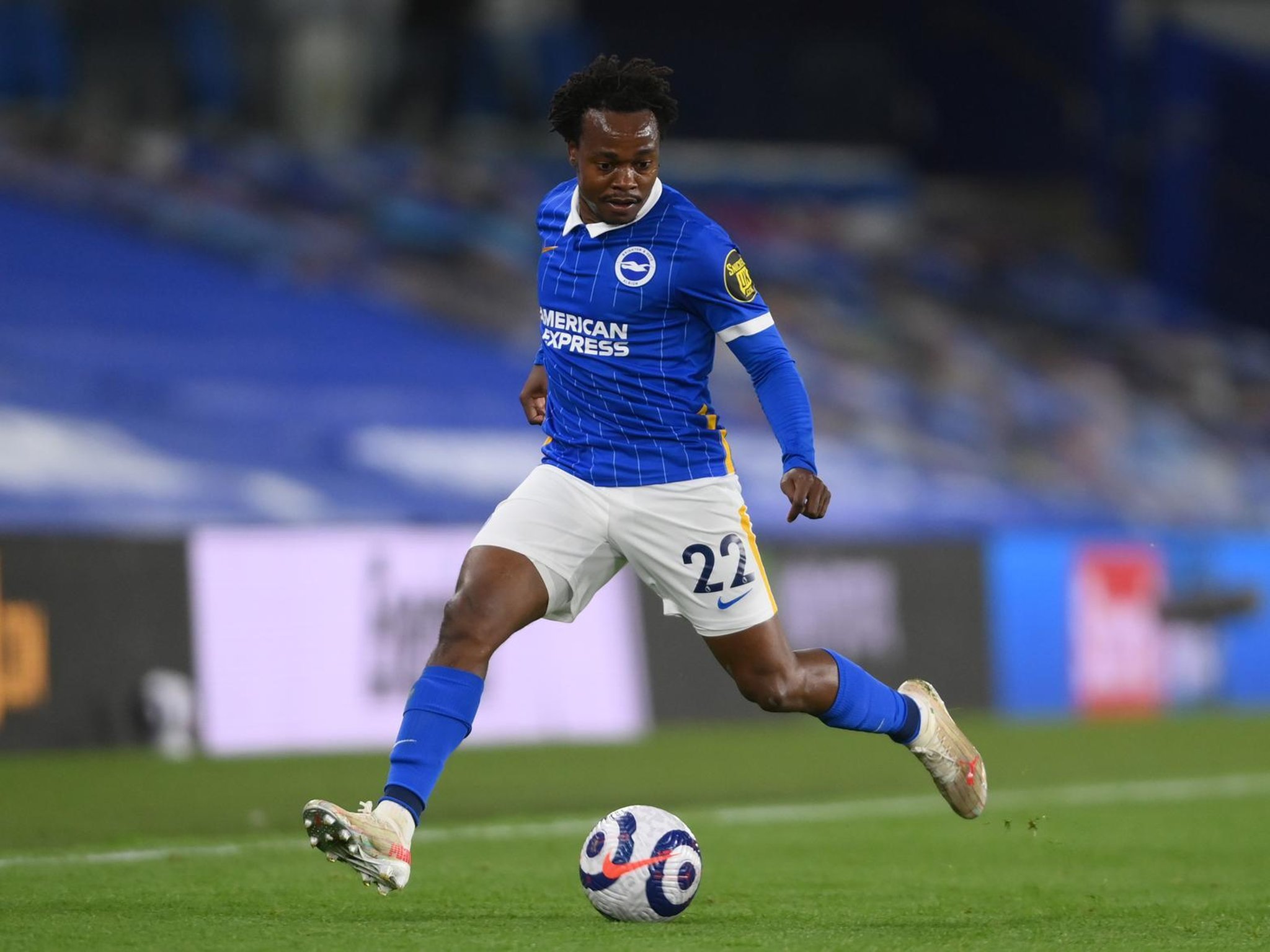 Video: Mzansi not happy with Percy Tau’s shocking move to Al Ahly