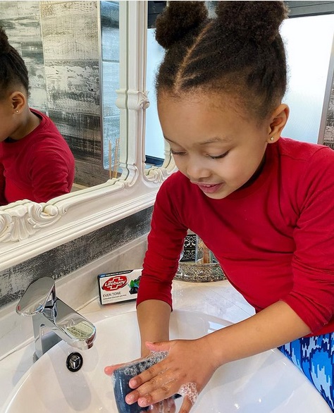 Kairo Forbes Lifebouy Advert