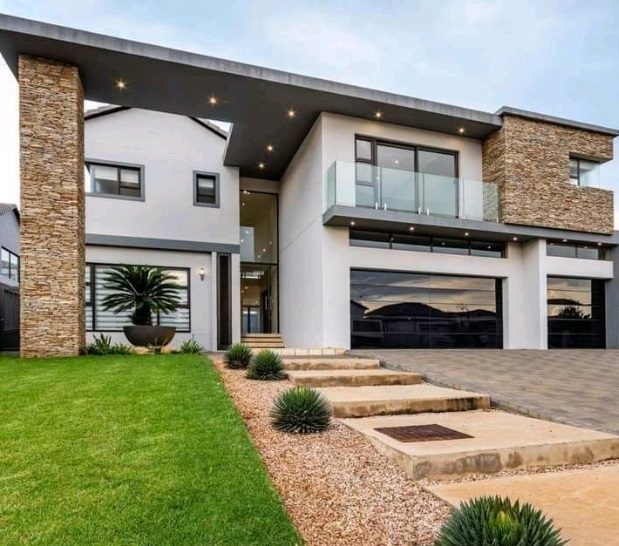 Makhadzi 'Ndivhudzannyi Ralivhona' - Source: Instagram@makhadzisa