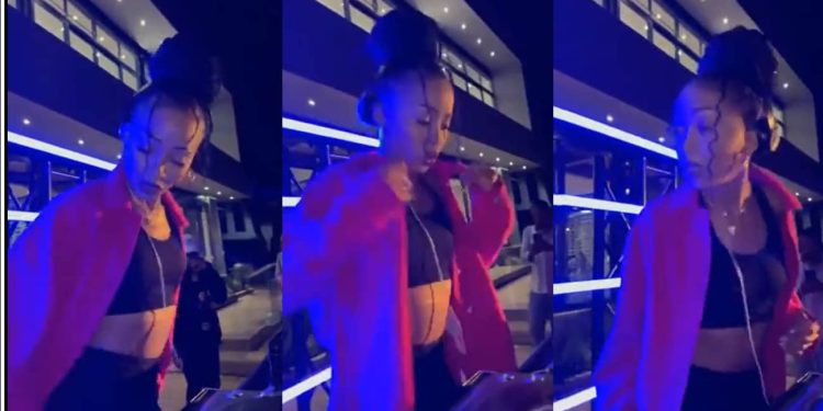 Watch: Uncle Waffles does the Umlando challenge again, and Mzansi can't get enough of her
