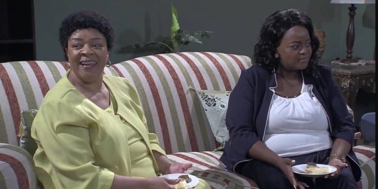 Skeem Saam on Tuesday 25 January 2022 - Principal and Evelyn meet for a chat.