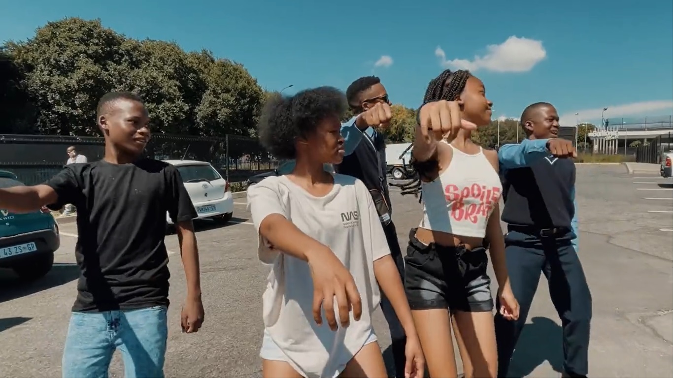 Skeem Saam Students take on the Abomvelo challenge