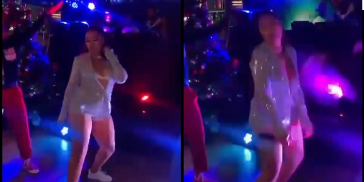 Simz Ngema's live performance. Image Credit: Instagram/Simz Ngema