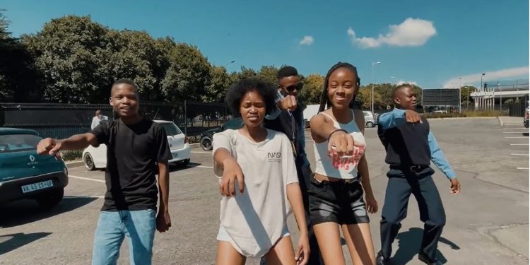 Skeem Saam Students take on the Abomvelo challenge