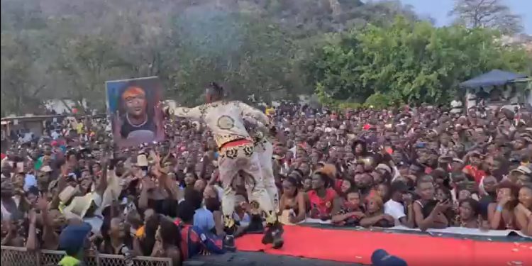 Video of Master KG falling on the stage during a performance leaves Mzansi in stitches