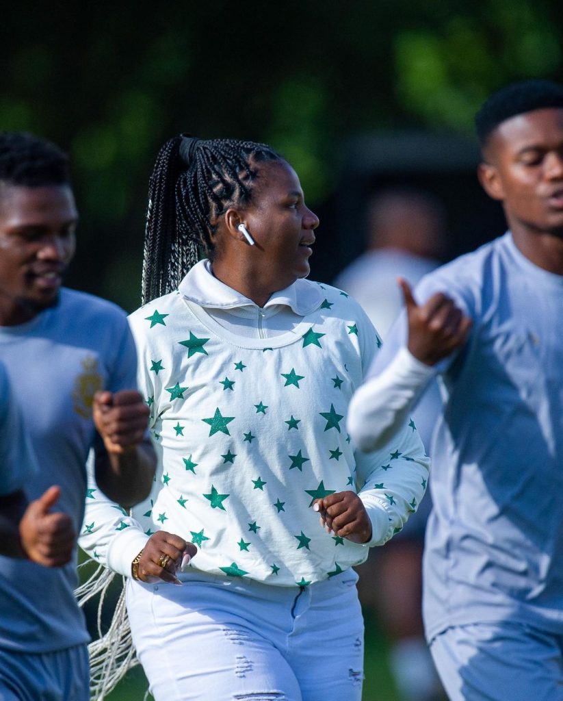 MaMkhize with Royal AM players