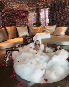 Khanyi Mbau and her Zimbabwean boyfriend's bathroom pictures break the internet.