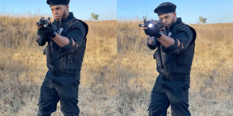 Skeem Saam's Lehasa "Cedric Fourie" aims a gun at freedom fighters in a new Netflix original called Justice Served