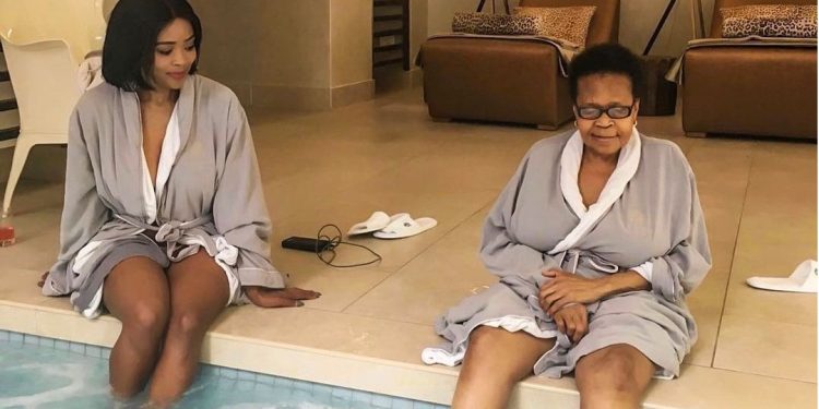 "I am crying again," In pictures and videos Gomora actress Thembi Seete emotionally remembers her late mother