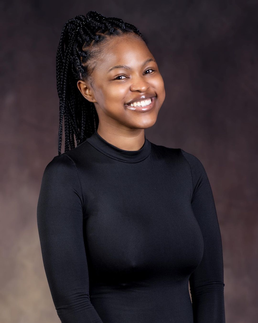 Yolanda Buthelezi plays Zama on Muvhango