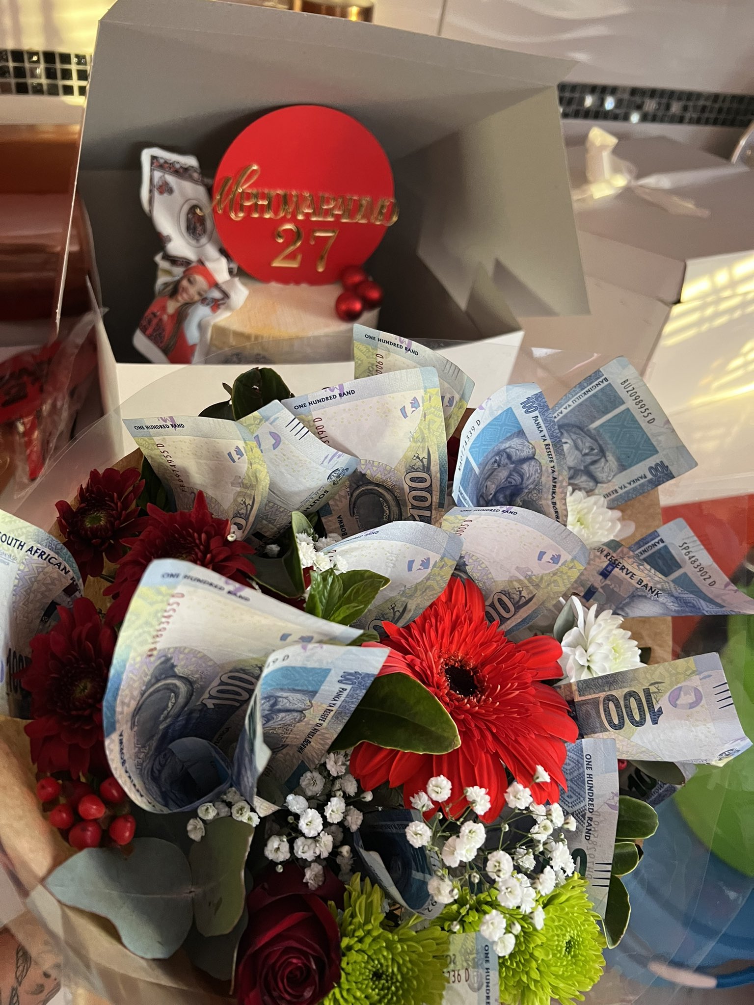 Themba spoils Mpho Wabadimo on her birthday - Source: Instagram