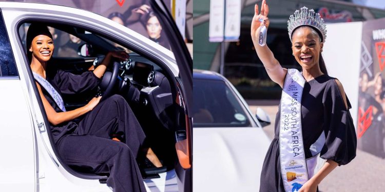 Miss SA receives a car from Mercedes Benz for use during her reign