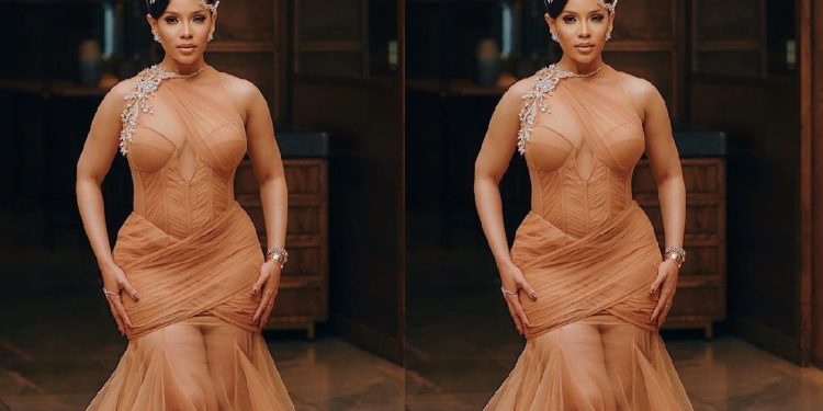 Media personality and DJ Thuli Phongolo’s outfit at Miss SA 2022 - Source: Instagram